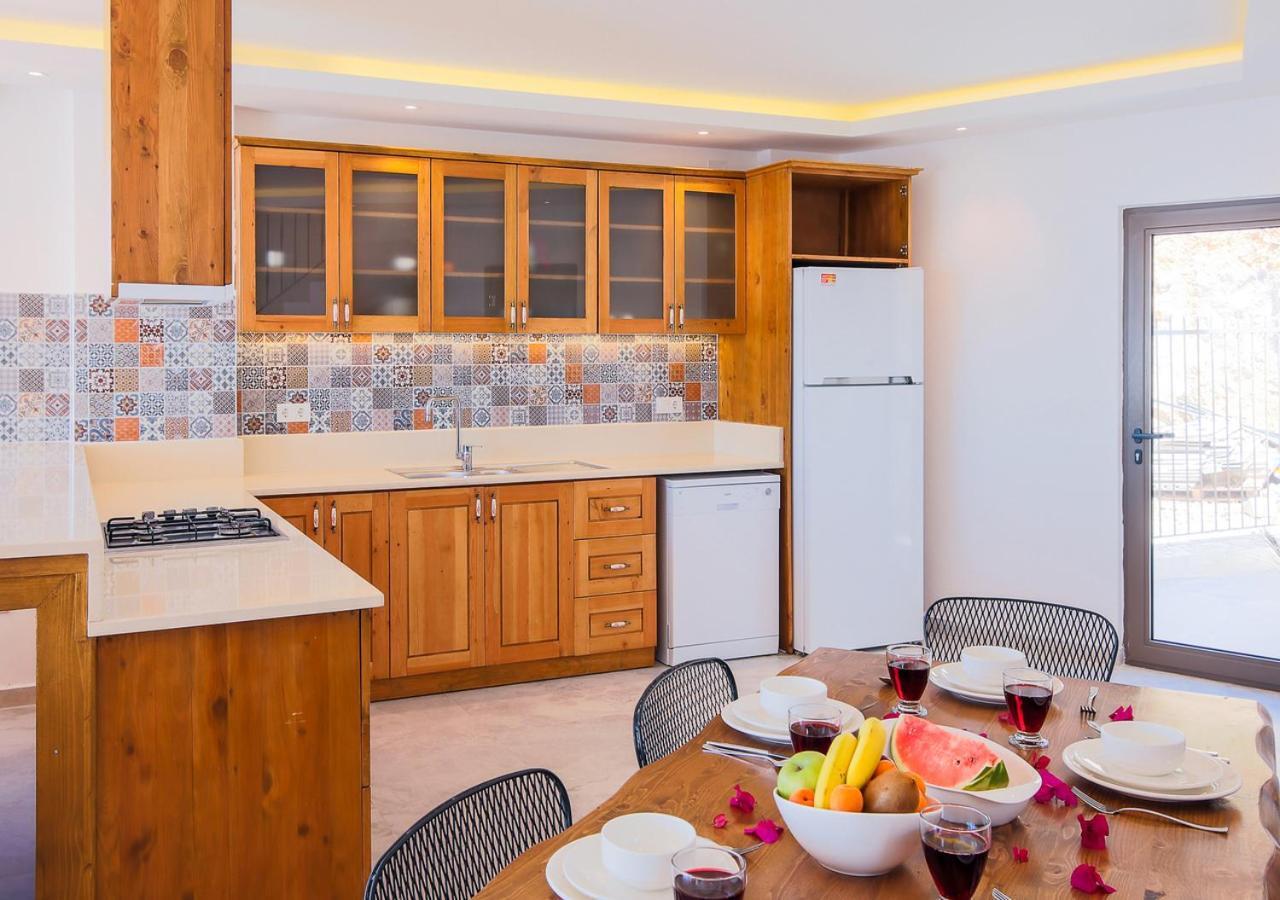 Villa 5 Sleeps 6 Isolated Pool See And Montain View-Villa Kartal Yuvasi Uzumlu  Eksteriør billede